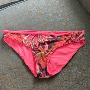 Maaji reversible pink and floral print bikini bottom, size medium